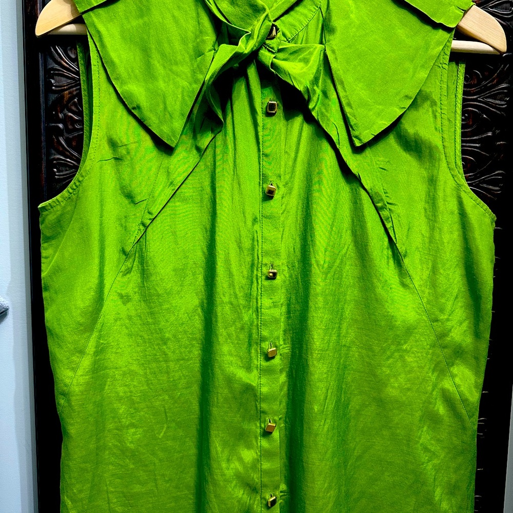 Med Antonio Melanie Green Top